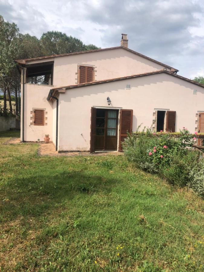 Villa Casa Indipendente In Paese Con Giardino Saturnia Exterior foto