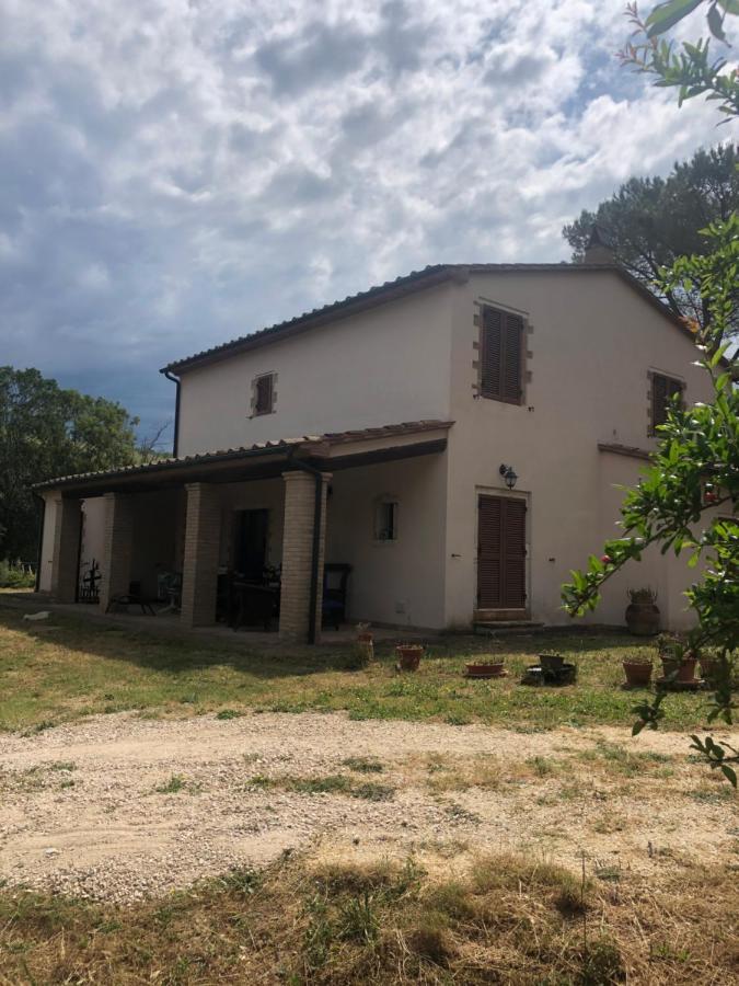 Villa Casa Indipendente In Paese Con Giardino Saturnia Exterior foto